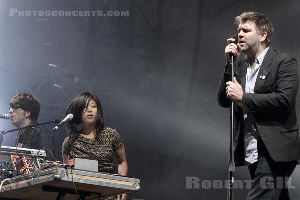 LCD SOUNDSYSTEM - 2010-08-28 - SAINT CLOUD - Domaine National - Scene de la Cascade - 